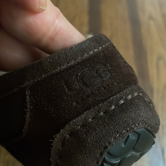 UGG Ascot Slip-on Shoes Espresso - Picture 6 of 6